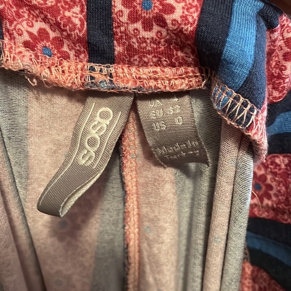 Soft Leggings With Split Down The Middle Of Both Legs - Picture 3 of 3